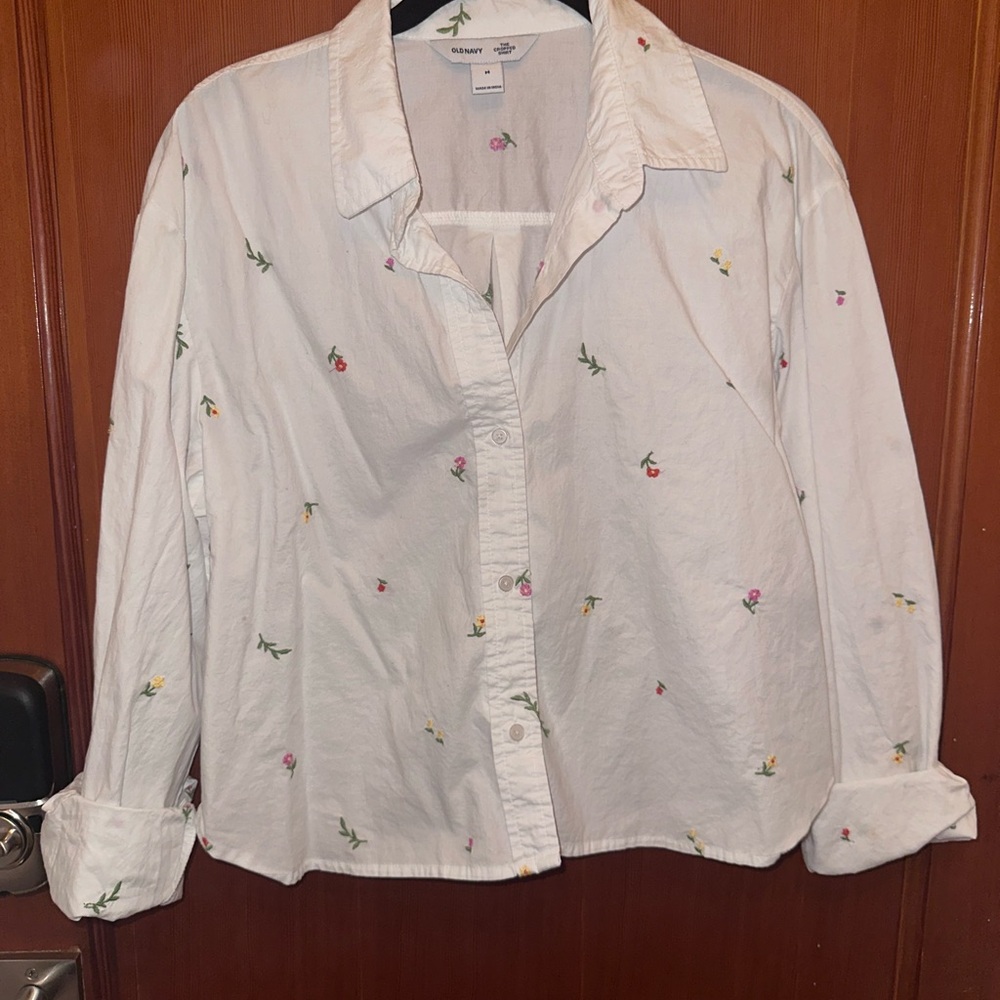 Old Navy White Embroidered Cropped Oxford Blouse